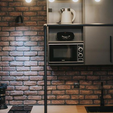 New Modern Ground Floor Apartment By The Sea 塞萨洛尼基 外观 照片