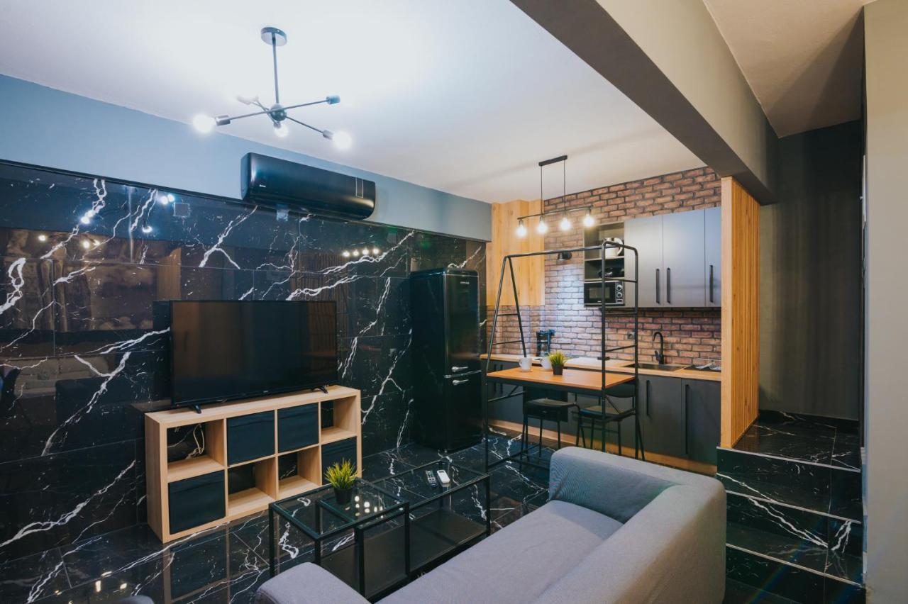 New Modern Ground Floor Apartment By The Sea 塞萨洛尼基 外观 照片