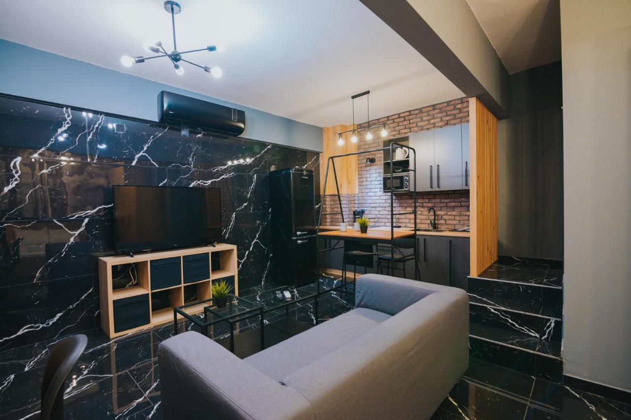 New Modern Ground Floor Apartment By The Sea 塞萨洛尼基 外观 照片