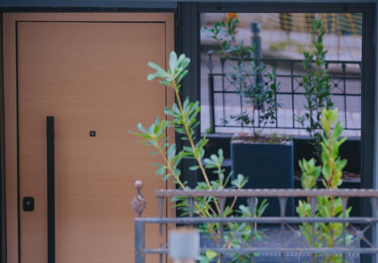 New Modern Ground Floor Apartment By The Sea 塞萨洛尼基 外观 照片